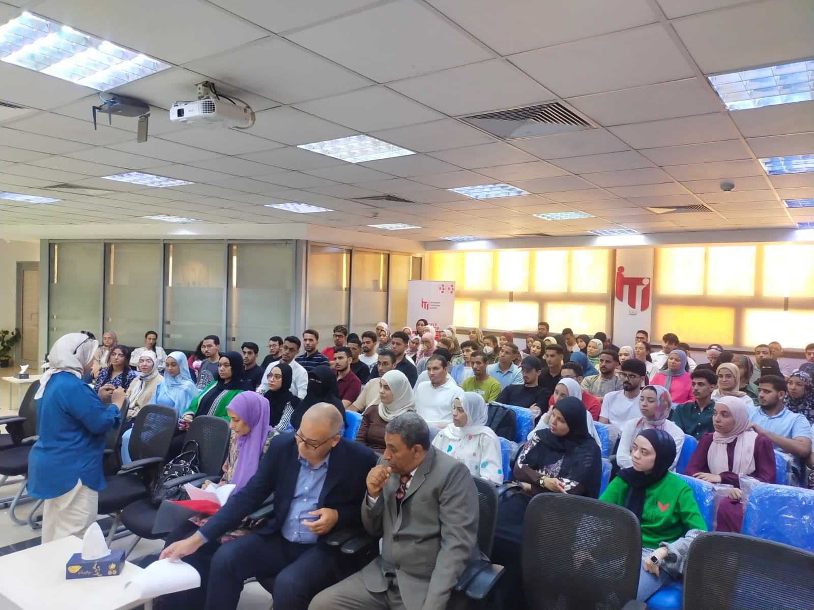 صور.. بالتعاون مع معهد تكنولوجيا المعلومات.. "إعلام أسيوط" ينظم لقاءً حول «القيادة الاستراتيجية الأكتاجون ورؤية مصر للمستقبل» | ضي النهار WhatsApp Image 2026 08 26 at 2.09.50 PM 2