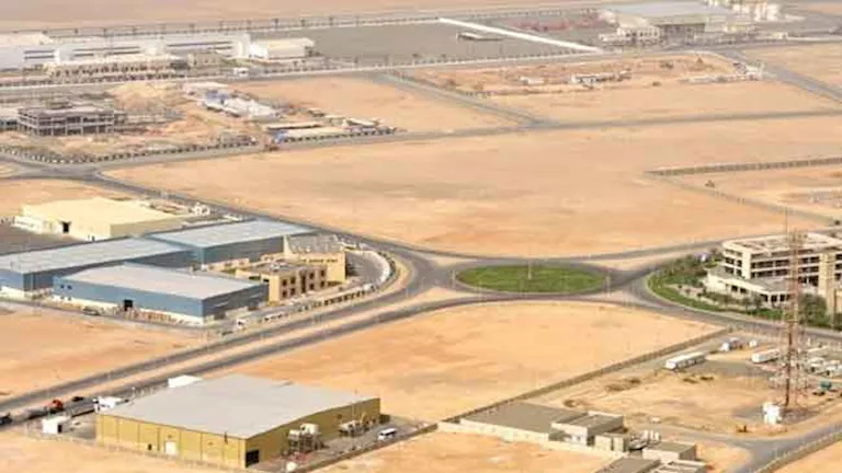 التنمية الصناعية تسترد أراضي غير مستغلة ببني سويف