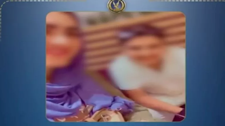 الداخلية تكشف حقيقة فيديو سيدة سبت طليقها داخل المطار وتحرض نجلها علي | ضي النهار الداخلية تكشف حقيقة فيديو سيدة سبت طليقها داخل المطار وتحرض نجلها علي