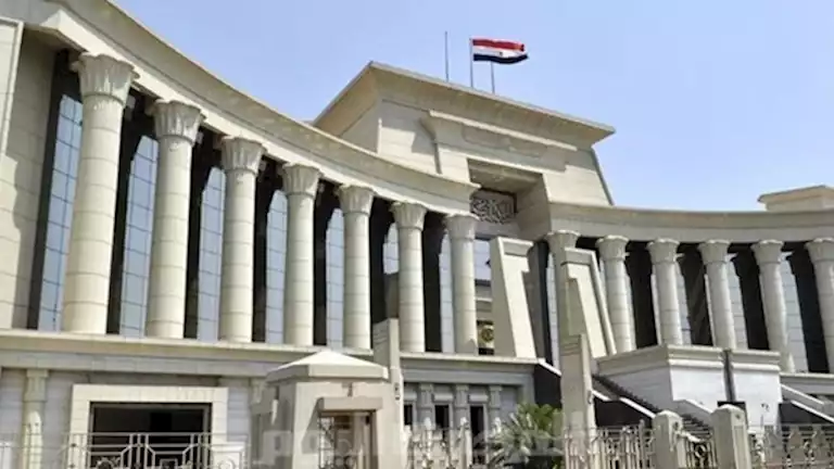 الدستورية العليا تؤيد اعتبار أحكام الجنايات حضورية عبر وكيل خاص