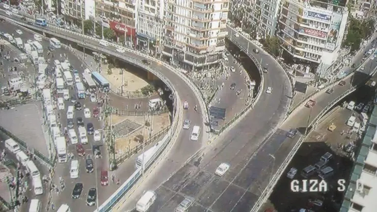 النشرة المرورية اليوم.. سيولة على أغلب المحاور وانتشار خدمات المرور