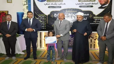 بحضور المحافظ.. تكريم حفظة القرآن الكريم في السويس (صور)