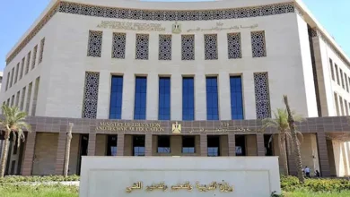بعد جدل السوشيال ميديا.. التعليم تكشف حقيقة طرح مناهج البكالوريا المصر