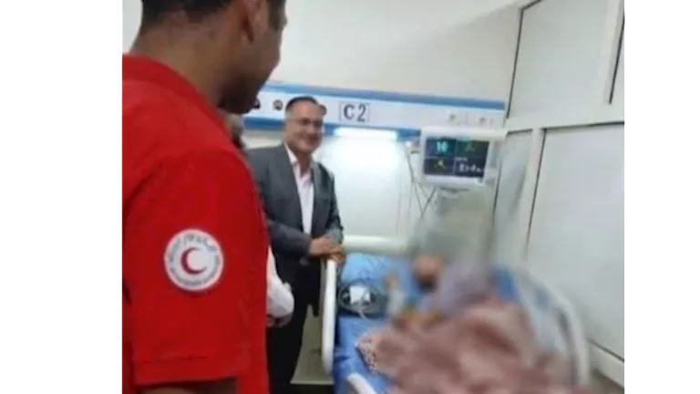 تضامن المنيا يقدم مساعدات عاجلة لأسر ضحايا حادث بيارة المخلل - صور