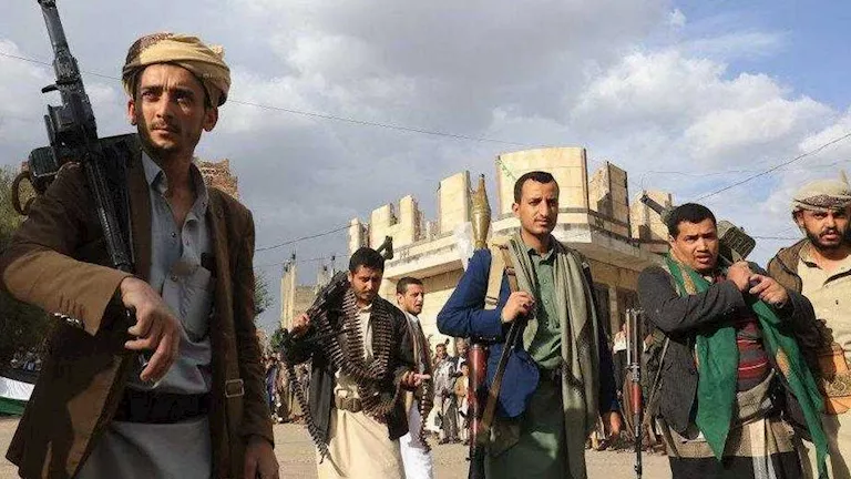 تفاصيل هجوم للحوثيين على مأرب اليمنية الصواريخ والمسيّرات