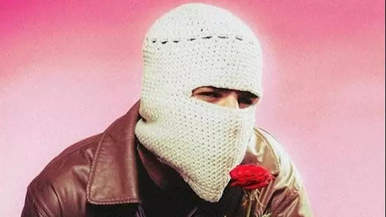 حذف أغنية توو ليت ووفاة شقيق محمد هنيدي ورسالة تركي آل الشيخ بعد الزلز