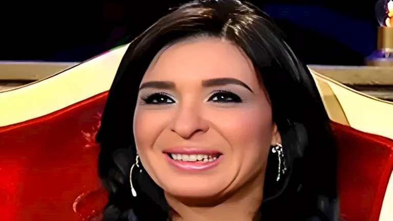 دينا تكشف خضوعها لعملية تجميل واحدة: "بسبب مشكلة في الغضروف"