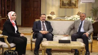 رئيس جامعة الإسكندرية يهنئ مدير الأمن بمنصبه الجديد - صور