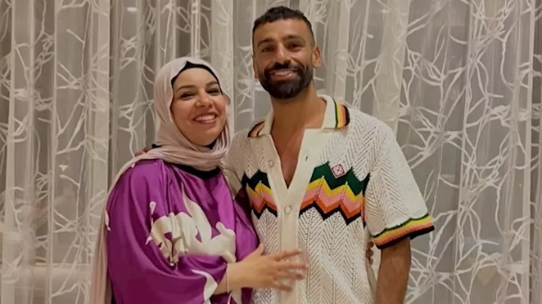 شقيقة محمد صلاح تربك الصحافة التركية.. ومنشورها يتحول إلى "زوجته"