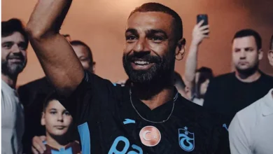 كيف تفاعلت الصحف التركية مع انتقال محمد صلاح إلى طرابزون سبور؟