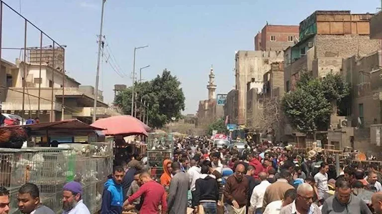كيف يعيد "سوق الجمعة" تشغيل السلع المستعملة؟