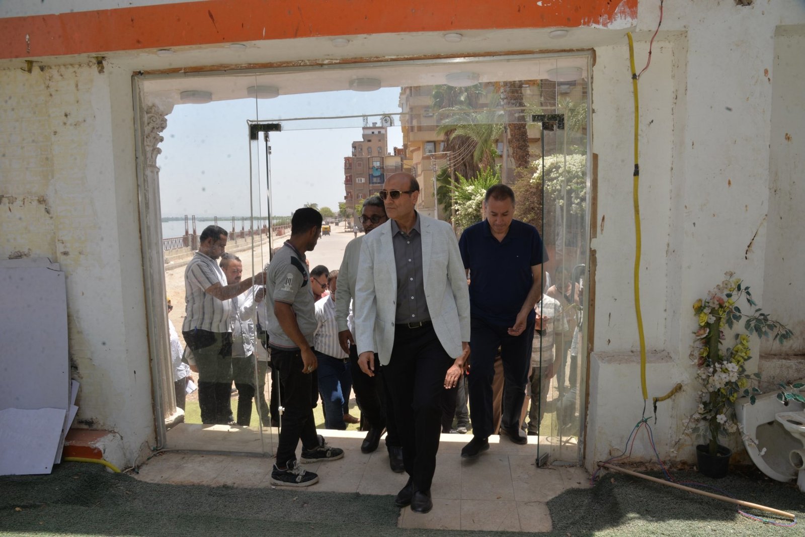 "متنفس ترفيهي وسياحي لأسيوط والصعيد".. محافظ أسيوط يتفقد استكمال تطوير حديقة ناصر للحيوان بأبوتيج | ضي النهار محافظ أسيوط يتفقد أعمال استكمال تطوير حديقة ناصر بأبوتيج وتحويلها إلى متنفس ترفيهي وسياحي متكامل 23