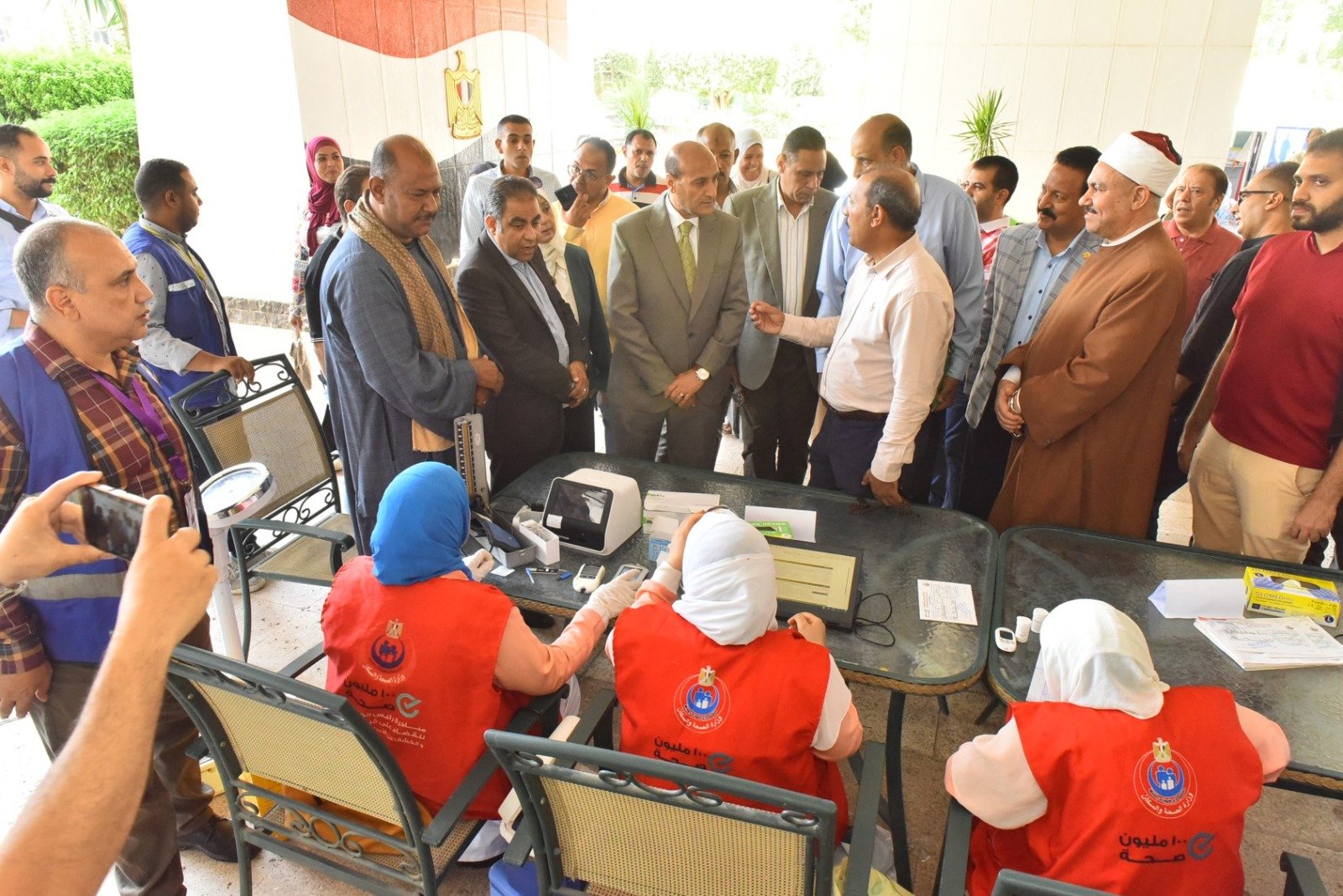 محافظ أسيوط يدشن الحملة التنشيطية لتنظيم الأسرة والصحة الإنجابية بالمجان 14
