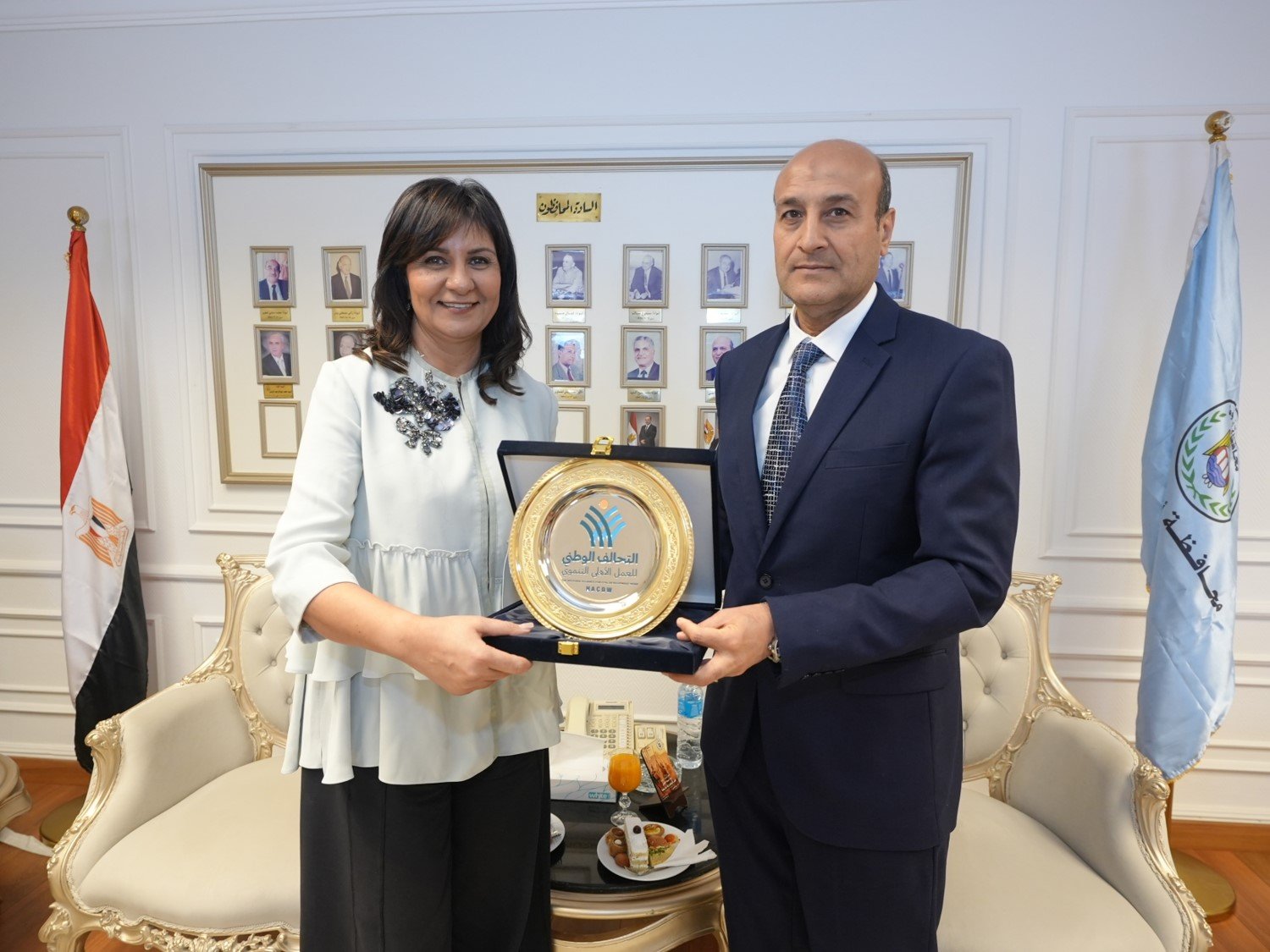محافظ أسيوط يستقبل السفيرة نبيلة مكرم ويبحثان تعزيز التعاون مع التحالف الوطني لخدمة الأولى بالرعاية 5