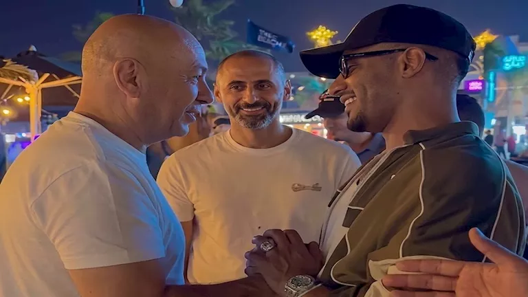 محمد رمضان يقابل حسام حسن قبل حفله في الساحل الشمالي