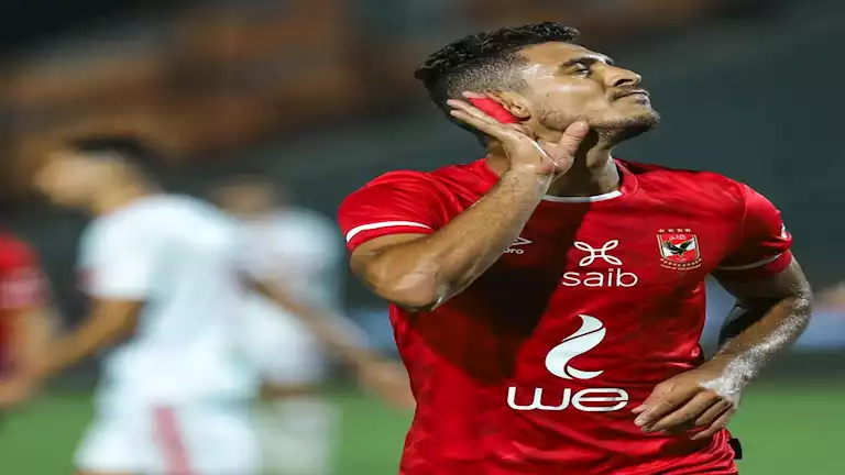 محمد شريف يتمسك بعقده كاملا للرحيل عن الأهلي