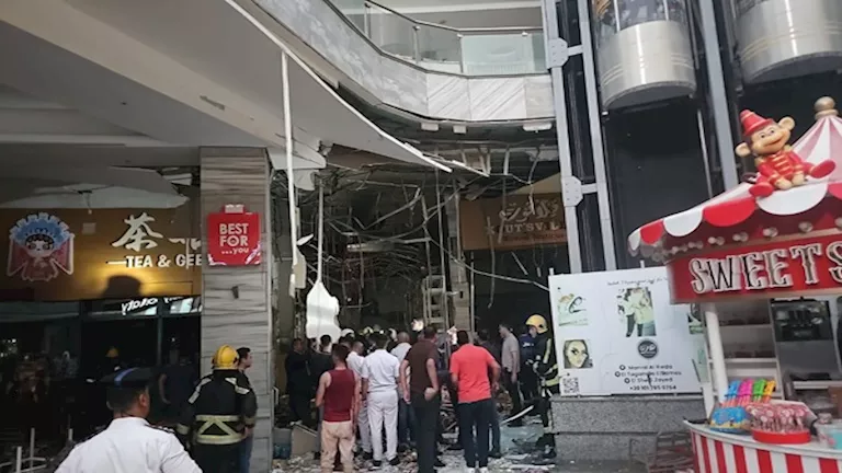مصدر أمني: جثتان و9 مصابين إثر انفجار "أنبوبة هيليوم" بمول بالتجمع