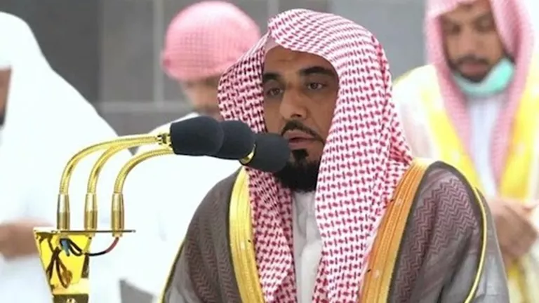 وصية خطيب المسجد الحرام للآباء والأمهات والمعلمين والطلاب