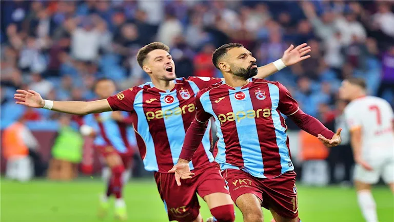 3 مخالفات مرورية لمحمد صلاح في إنجلترا خلال 8 سنوات