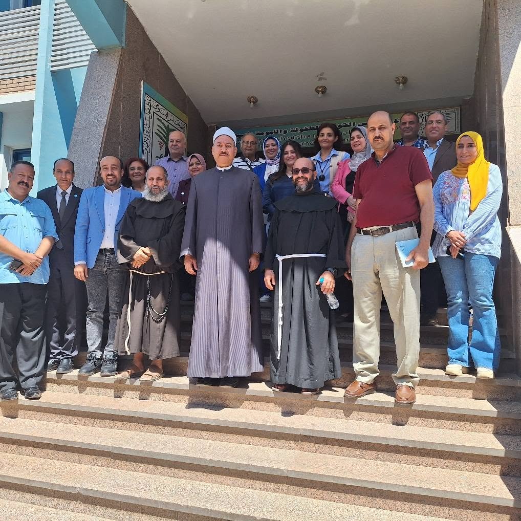 بيت العائلة المصرية بأسيوط يبحث تأهيل أهالي قرى مسار العائلة المقدسة لدعم السياحة والتنمية | ضي النهار 802561444 122171650550694135 1730021114972289079 n