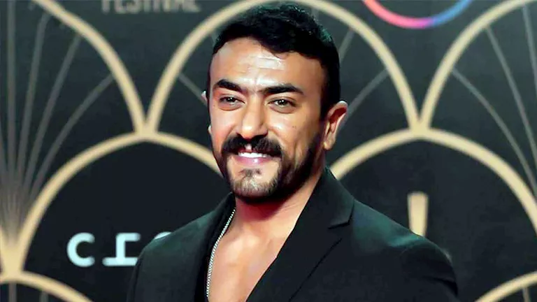 أحمد العوضي يعتذر لـ ياسمين عبدالعزيز بعد تصريحه المثير للجدل