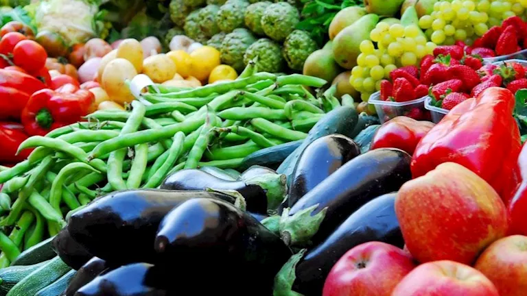 أسعار الخضروات في سوق العبور اليوم 18-9-2026.. 20 جنيها لكيلو الطماطم
