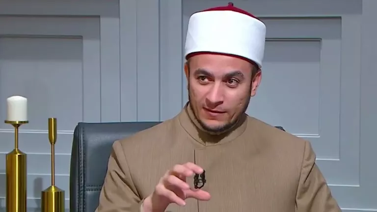 أمين الفتوى يوضح حكم طلب الزوجة بيتا مستقلا عن بيت الأسرة | ضي النهار أمين الفتوى يوضح حكم طلب الزوجة بيتا مستقلا عن بيت الأسرة