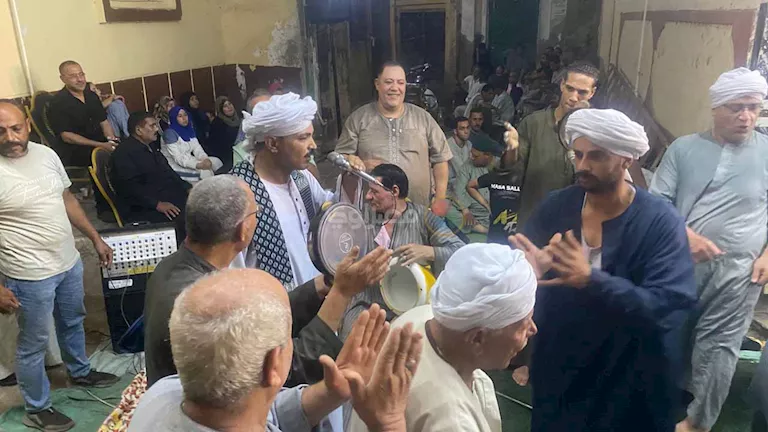 أهالي مدينة دسوق بكفر الشيخ يحتفلون بالمولد النبوي بالذكر والابتهالات | ضي النهار أهالي مدينة دسوق بكفر الشيخ يحتفلون بالمولد النبوي بالذكر والابتهالات