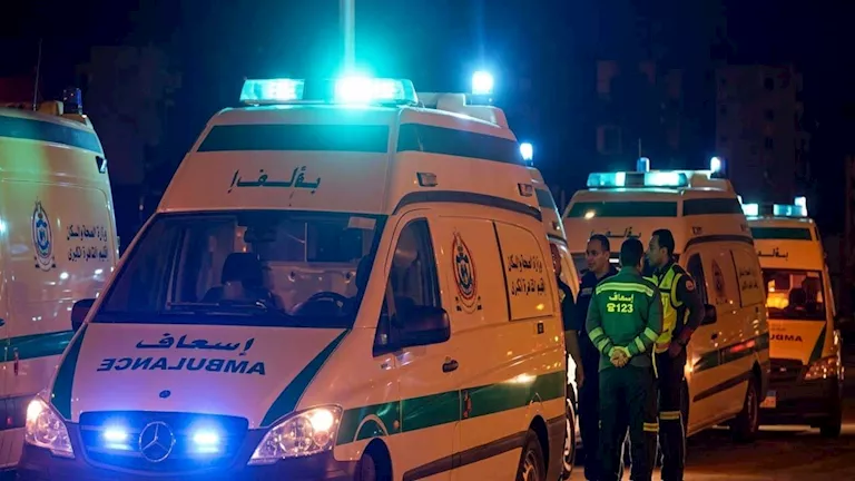 إصابة 3 أشخاص في حادث تصادم مروع بالطريق الصحراوي بأسيوط