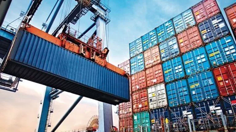 الصادرات المصرية تسجل 5 مليارات دولار في يونيو والواردات تقفز 50% | ضي النهار الصادرات المصرية تسجل 5 مليارات دولار في يونيو والواردات تقفز 50%