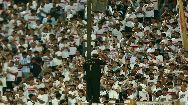 بالفيديو.. مؤازرة قوية من جماهير الزمالك في مباراة أبو قير للأسمدة
