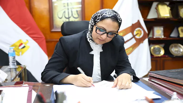 تفاصيل منح 5 رحلات عمرة مجانية للأسر الأولى بالرعاية في الوادي الجديد | ضي النهار تفاصيل منح 5 رحلات عمرة مجانية للأسر الأولى بالرعاية في الوادي الجديد