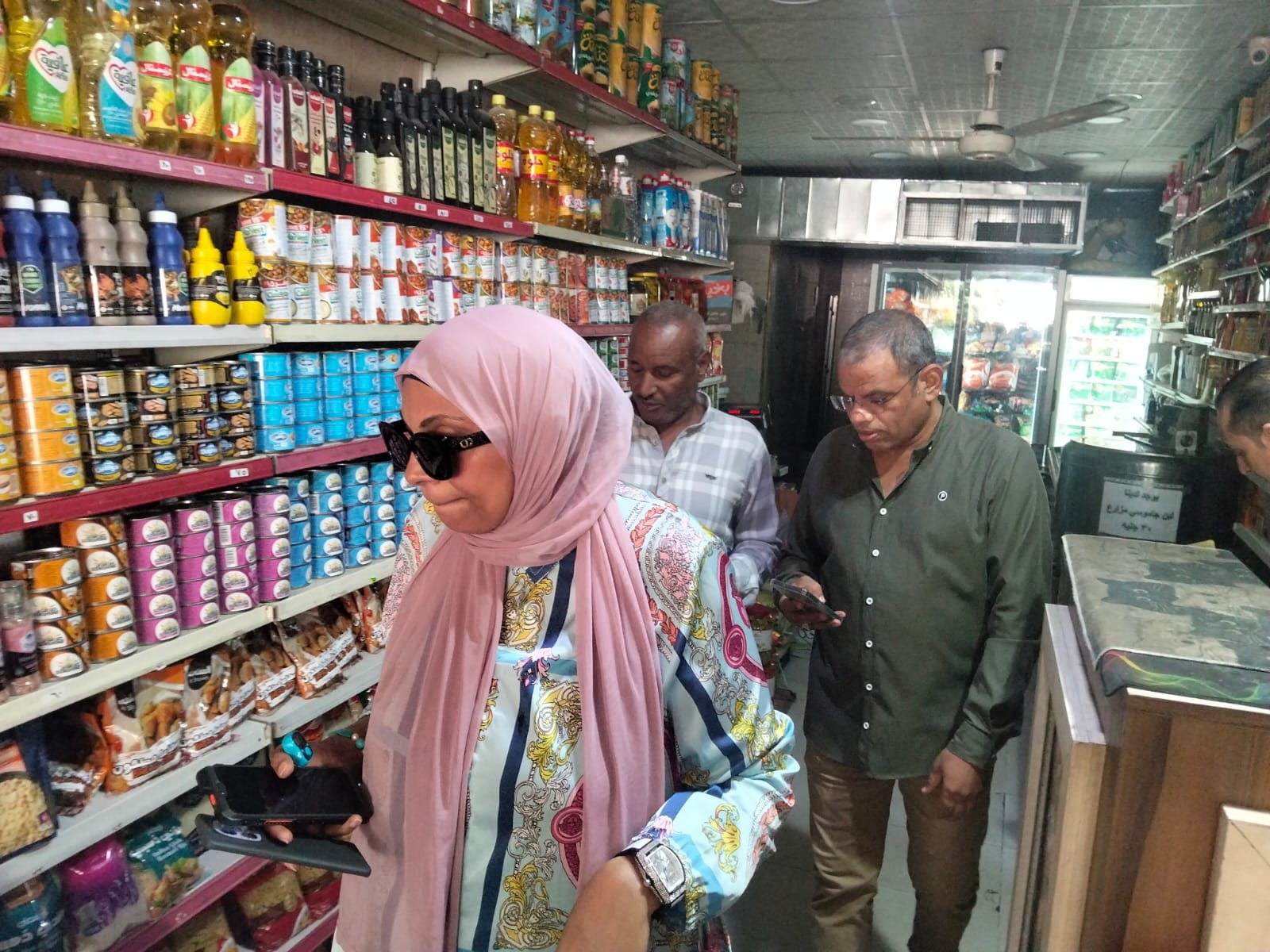 استهدفت النميس والوليدية وشارع رياض.. محافظ أسيوط يشدد على تطبيق القانون واستمرار حملات رفع الإشغالات بحي شرق | ضي النهار حملات مكثفة لرفع الإشغالات والتعديات بحي شرق واستعادة الانضباط بالشوارع والميادين 13