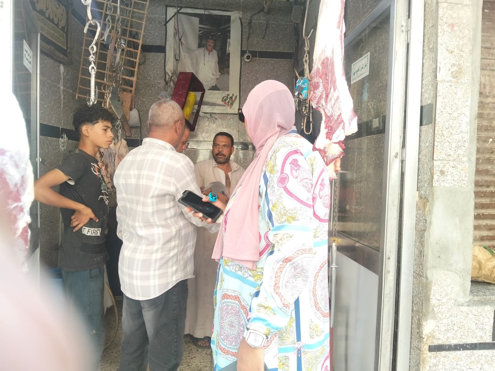 استهدفت النميس والوليدية وشارع رياض.. محافظ أسيوط يشدد على تطبيق القانون واستمرار حملات رفع الإشغالات بحي شرق | ضي النهار حملات مكثفة لرفع الإشغالات والتعديات بحي شرق واستعادة الانضباط بالشوارع والميادين 6