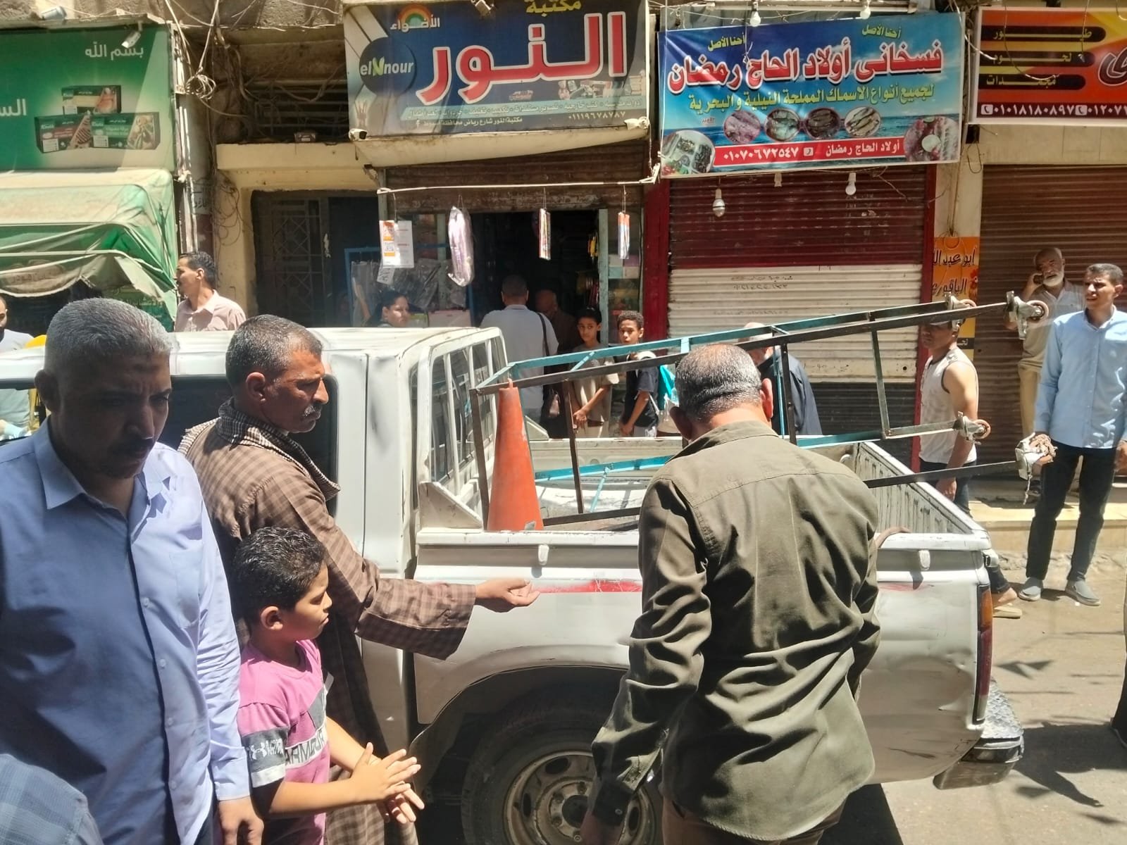 استهدفت النميس والوليدية وشارع رياض.. محافظ أسيوط يشدد على تطبيق القانون واستمرار حملات رفع الإشغالات بحي شرق | ضي النهار حملات مكثفة لرفع الإشغالات والتعديات بحي شرق واستعادة الانضباط بالشوارع والميادين 9