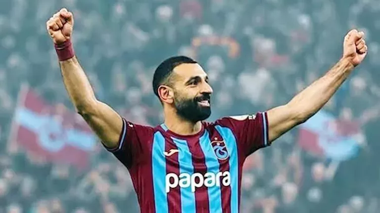 سأمنحه الحرية الكاملة.. ماذا قال مدرب طرابزون الجديد عن محمد صلاح؟