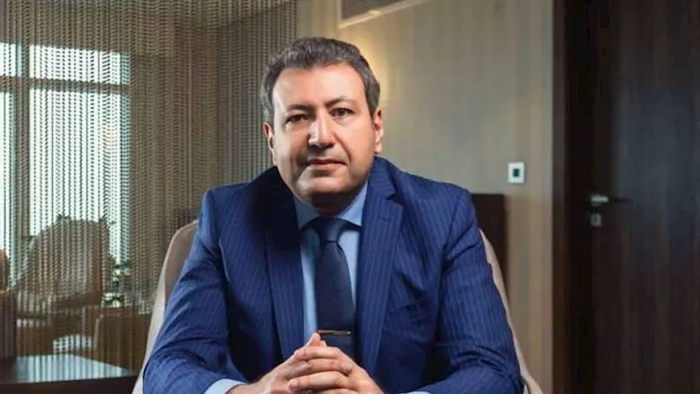 طارق شكري يطالب إنشاء محاكم متخصصة لحل المنازعات بالسوق