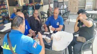 طاقم إسعاف قليوب يسلم 540 ألف جنيه لشقيق مصاب الطريق الزراعي