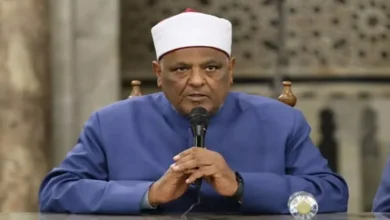 عباس شومان: التعليم ركيزة البناء وإهانة المعلم تنذر بسقوط المجتمعات
