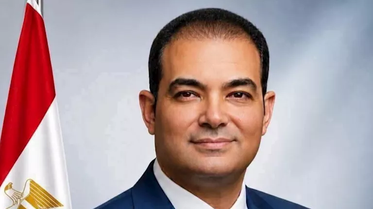 فصل 4 طالبات بعد اعتداهن وتصويرهن معلمة داخل الفصل بالفيوم | ضي النهار فصل 4 طالبات بعد اعتداهن وتصويرهن معلمة داخل الفصل بالفيوم