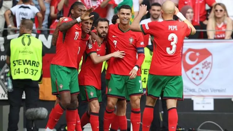 قائمة منتخب البرتغال لمواجهات دوري الأمم الأوروبية.. موقف كريستيانو رو | ضي النهار قائمة منتخب البرتغال لمواجهات دوري الأمم الأوروبية.. موقف كريستيانو رو