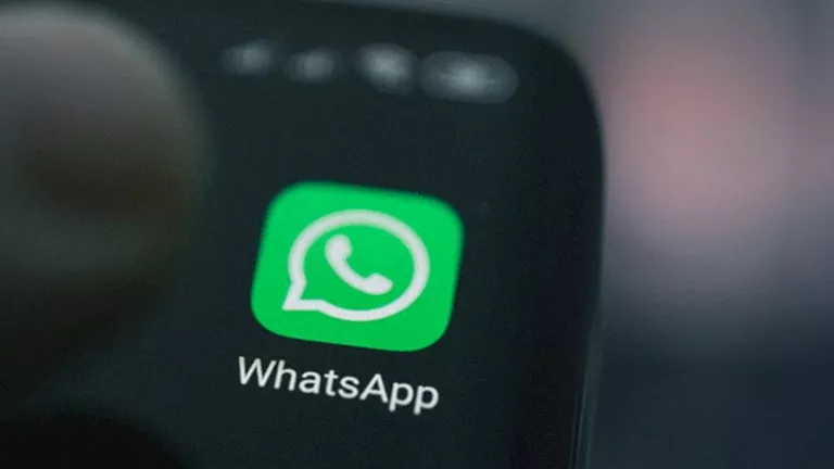 قبل ساعات من إيقاف الدعم.. هل يتوقف واتساب على هاتفك غدا؟