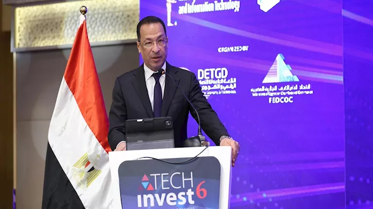 قطاع الاتصالات يسجل نموا قياسيا 24.3% بالربع الرابع من 2025/2026