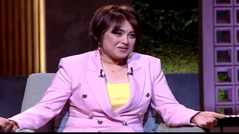 مروة عبدالمنعم: "تعرضت للضرب وبكتب ديوني في كشكول"
