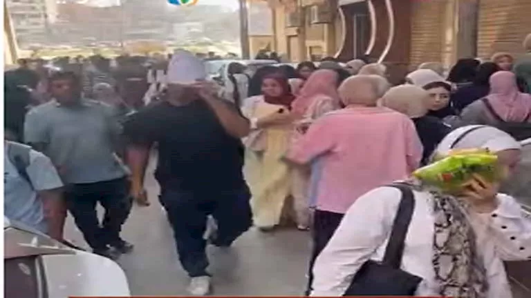 "مش عارف أدخل بيتي".. مواطن يشكو زحام طلاب الدروس الخصوصية بكفر الشيخ | ضي النهار "مش عارف أدخل بيتي".. مواطن يشكو زحام طلاب الدروس الخصوصية بكفر الشيخ