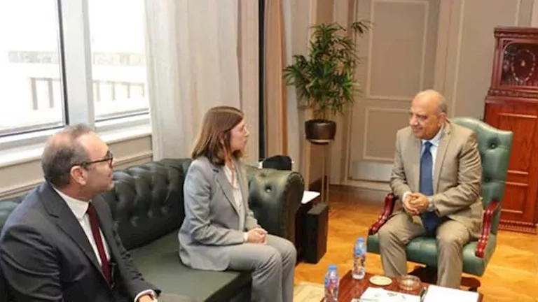 مصر وقبرص تبحثان تعزيز مشروعات الطاقة المتجددة والربط مع أوروبا | ضي النهار مصر وقبرص تبحثان تعزيز مشروعات الطاقة المتجددة والربط مع أوروبا