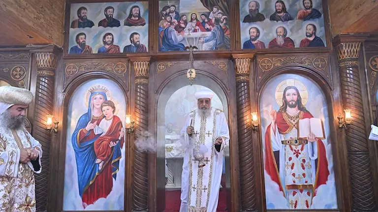 "هنا عاش ألف راهب".. أسرار دير أبو فانا الأثري بالمنيا - صور