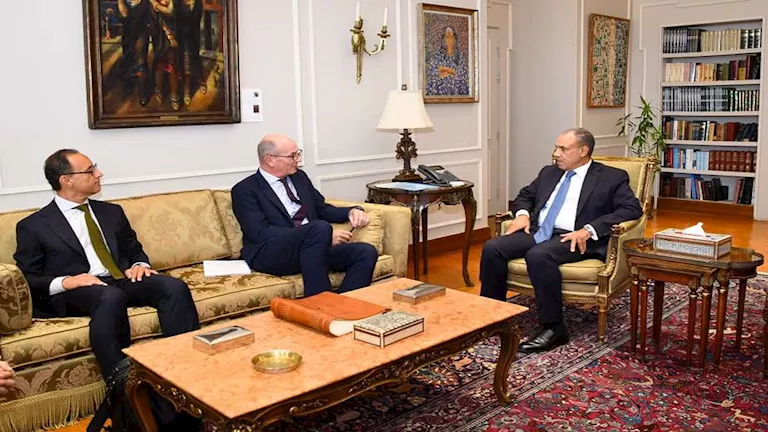 وزير الخارجية وشؤون المصريين في الخارج الدكتور بدر عبد العاطي يبحث مع | ضي النهار وزير الخارجية وشؤون المصريين في الخارج الدكتور بدر عبد العاطي يبحث مع