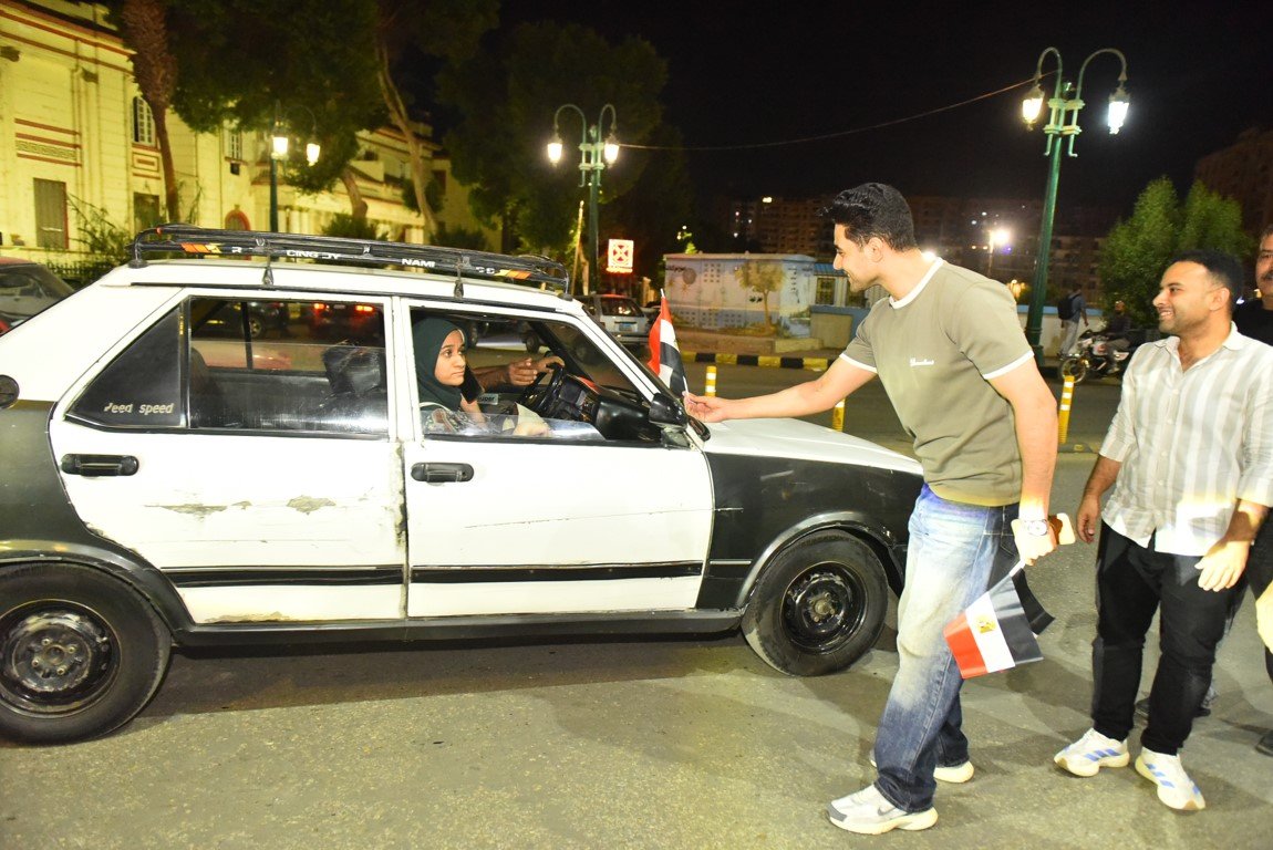 بالفيديو والصور .. محافظة أسيوط تنظم أجواءً وطنية بمحيط الديوان العام احتفالًا بذكرى نصر أكتوبر بمشاركة الموسيقى العسكرية | ضي النهار Picture14