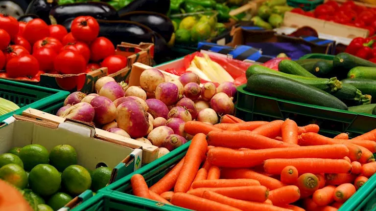 أسعار الخضروات بسوق العبور اليوم 21-10-2026.. ارتفاع الليمون